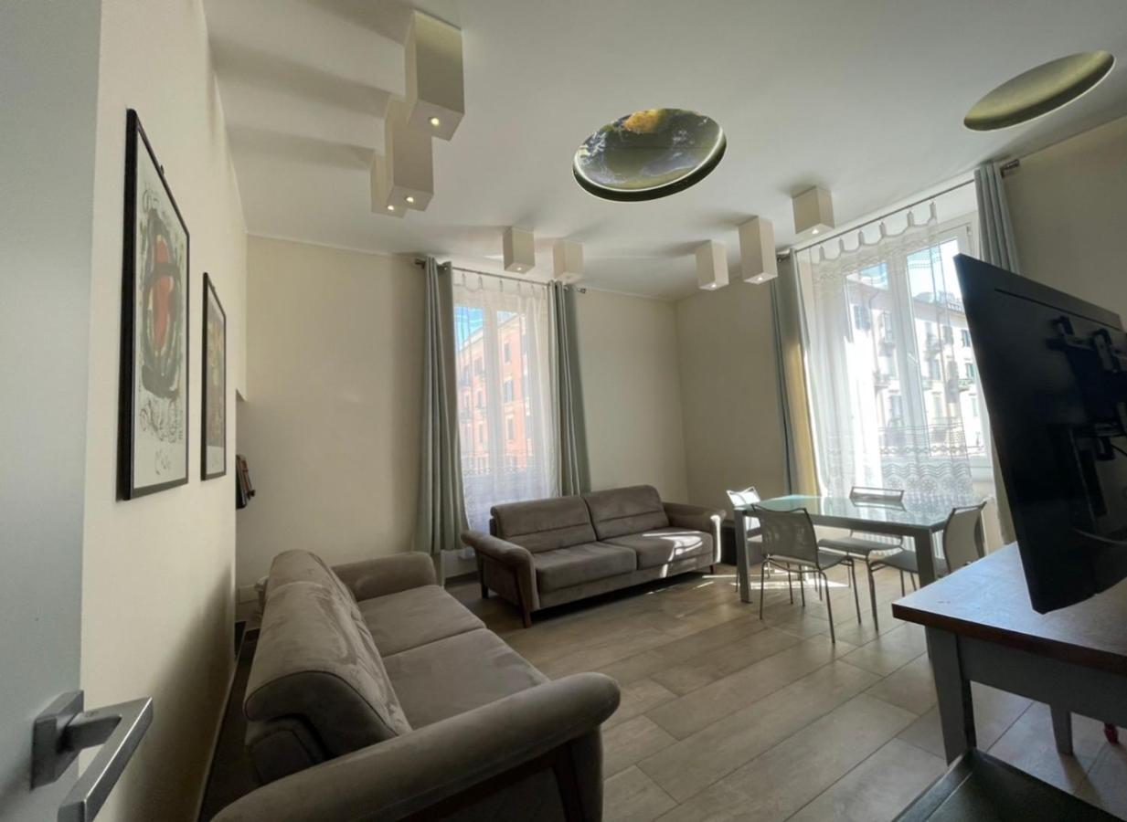 Centro & Mare II Apartment Savona Bagian luar foto